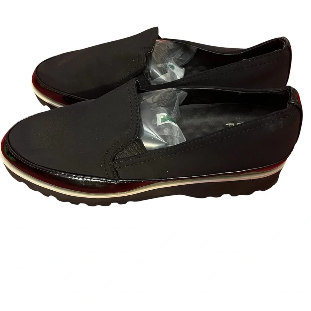 Donald J. Pliner Black Loafers Sleek Slip-On Shoes